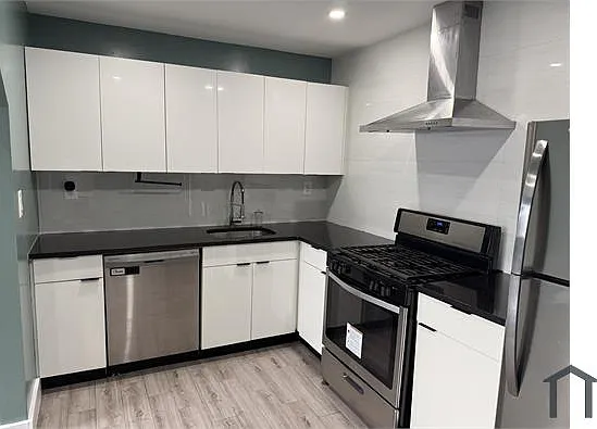 372 Huntington Ave #3