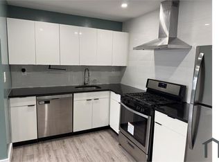 372 Huntington Ave #3, Bronx, NY 10465
