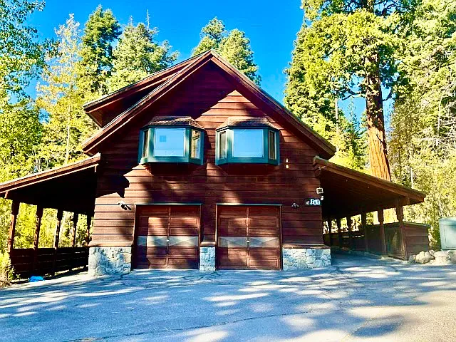 600 Pioneer Way