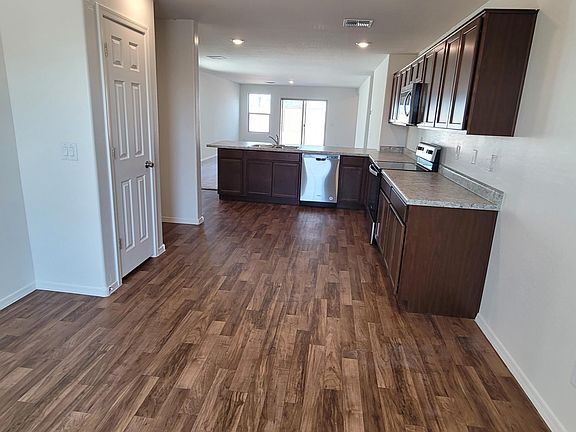 2nd image of 1374 W Pima Ave