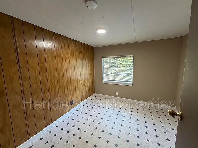 733 Indian Hill Rd — Photo 13