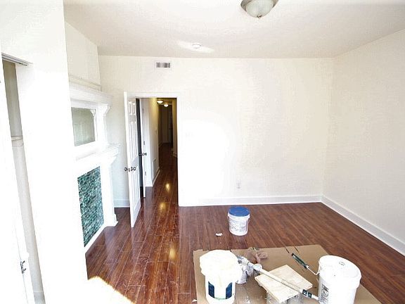3rd image of 5605 Chester Ave Floor 2