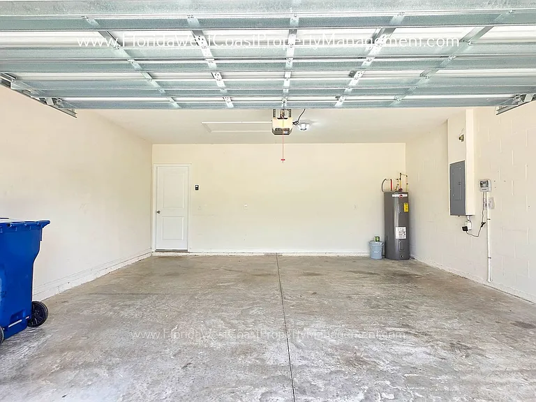 2836 Greenleaf Ter — Photo 39