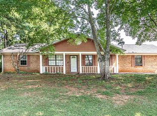 102 Ashmore Dr, New Market, AL 35761