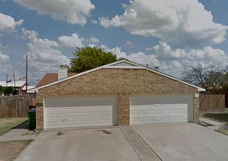 545 Canary Ln — Photo 1
