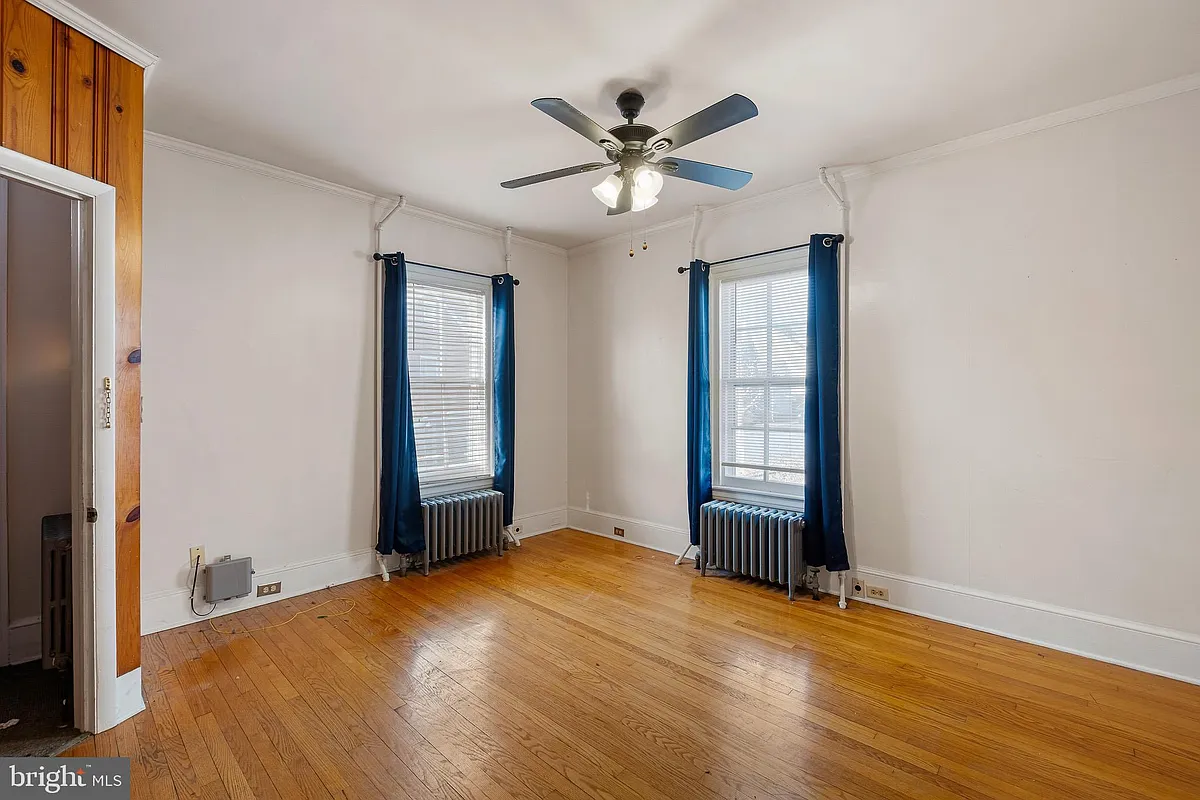 Building Photo - 221 Chestnut St #1
