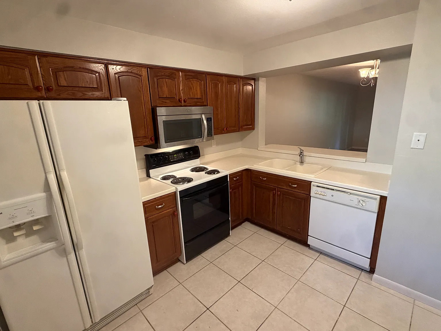 3399 Mermoor Dr — Photo 3