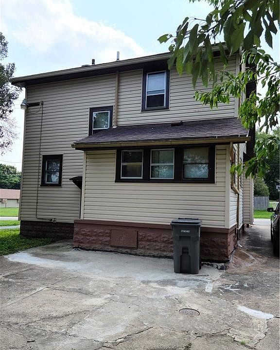 2nd image of 1560 Himrod Ave