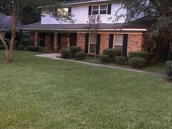 4th image of 1208 Hickory Hill Dr