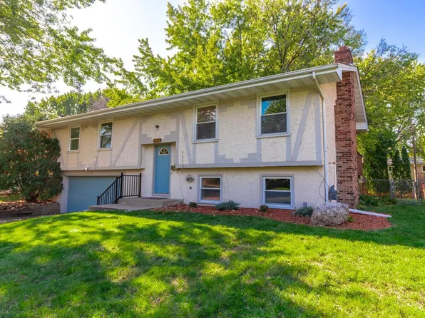 3925 Louisiana Ave N, New Hope, MN 55427