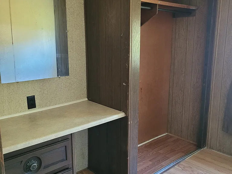 2440 Dodane Ave — Photo 12