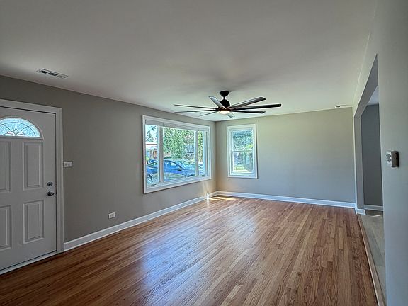 5th image of 4025 W 106th Pl