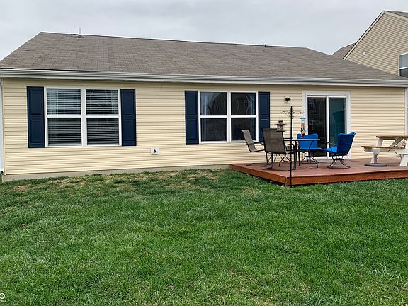 3rd image of 857 Briarstone Dr