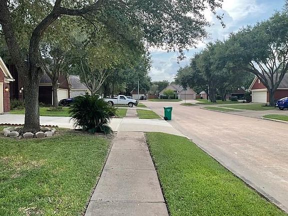 3rd image of 17911 Scenic Oaks Dr