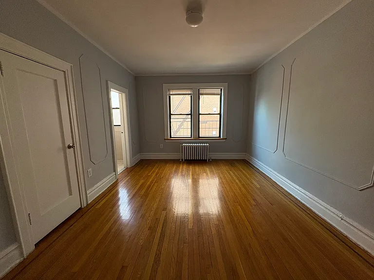 583 MT. Prospect Gardens — Photo 12