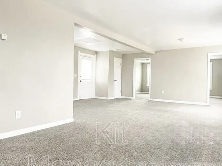 2248 Broadway St #UPPER — Photo 3