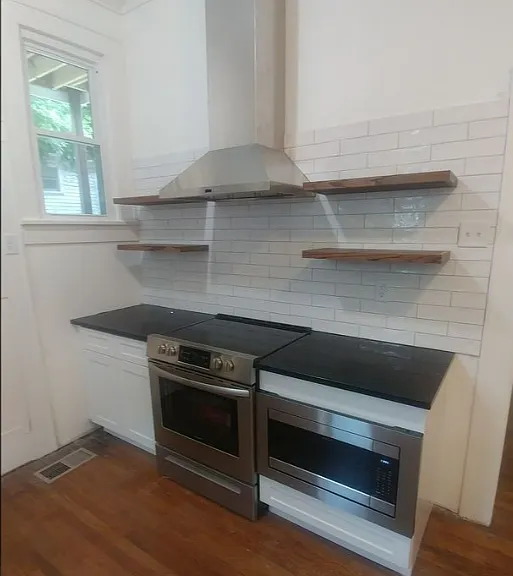 411 W Mistletoe Ave — Photo 6