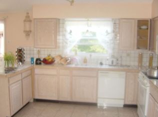 21 Marsh Hill Rd, Naugatuck, CT 06770