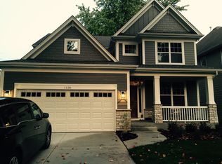 1136 N Eagle St, Naperville, IL 60563