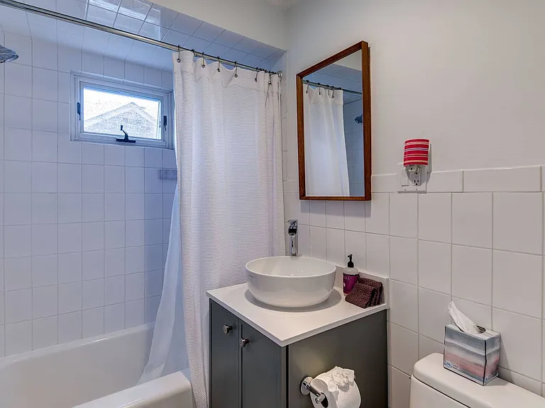 17 Beach Ave — Photo 10