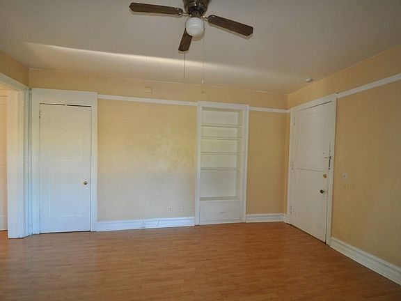 5th image of 973 N Main St