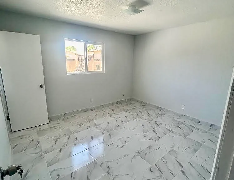 2032 Norwalk St — Photo 8