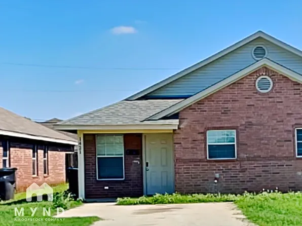 1421 E Robert St, Fort Worth, TX 76104