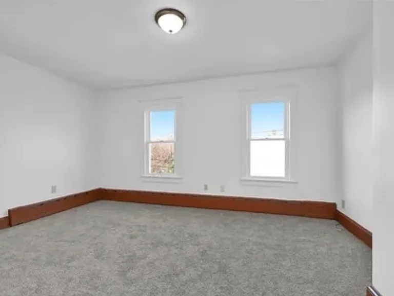 8 N Wolfe St — Photo 14