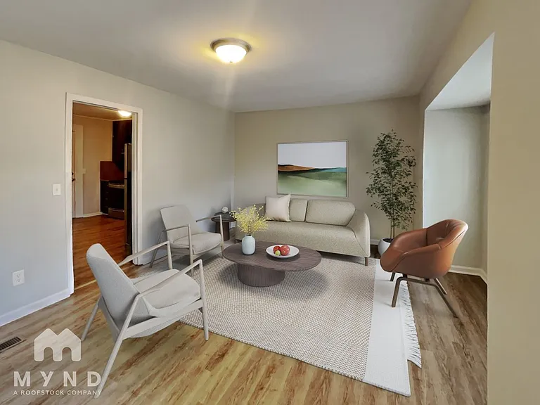 5190 Roger Dr — Photo 2