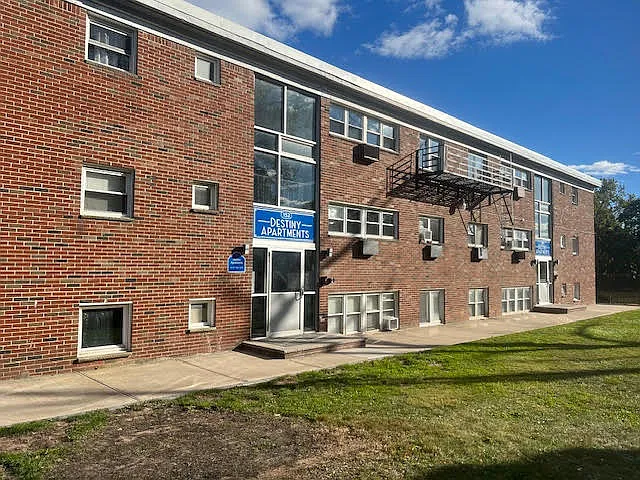 156 S Munn Ave #B4 — Photo 10