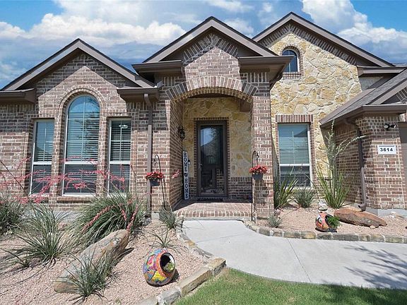 Gorgeous custom Landscaping