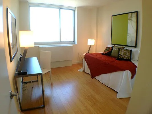 Rented by Kahen Properties | media 40