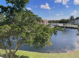 8600 Sunrise Lakes Blvd, Fort Lauderdale, FL 33322