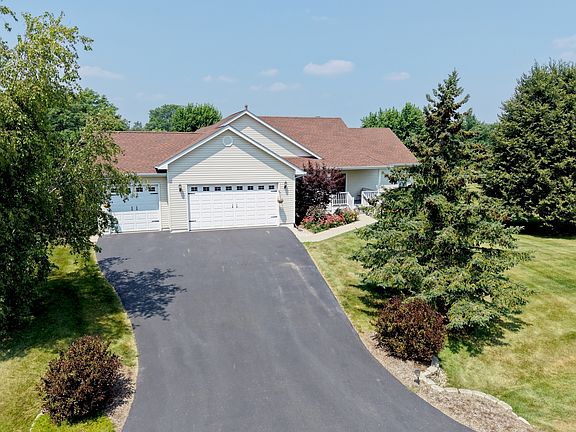 2nd image of 1102 Joseph Cir