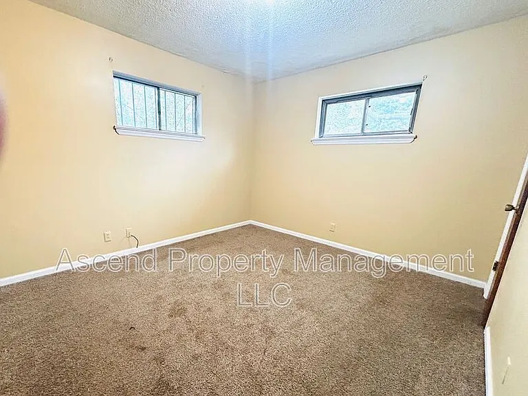 1707 Arlington Ave #B — Photo 5