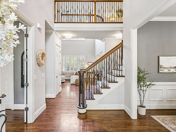5th image of 190 Azalea Ln