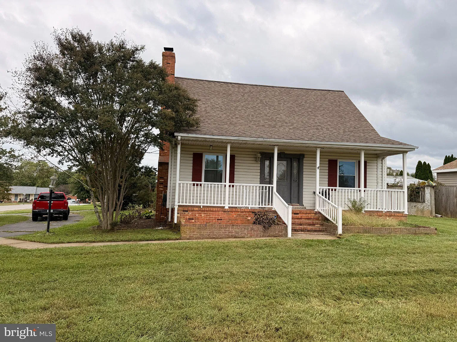 3 bed, 2.0 bath, 1650 sqft, $2,300 — Photo 1