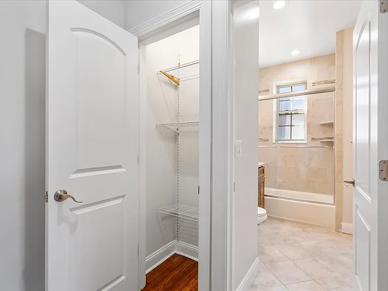 145 Summit Avenue Apartments — Photo 21