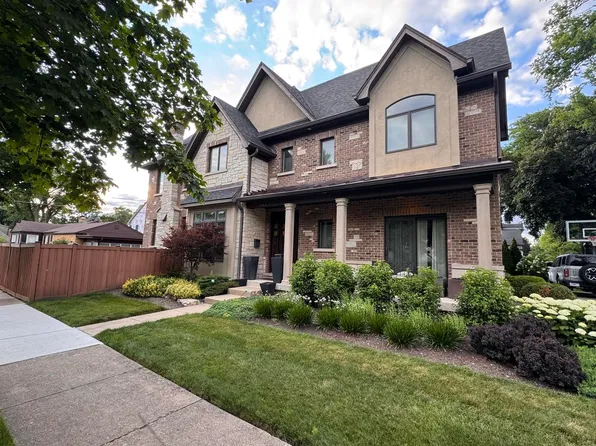 441 E South St, Elmhurst, IL 60126