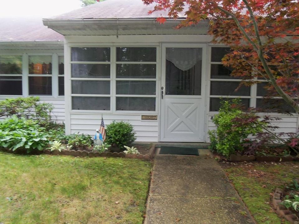 1st image of 419C Chatham Ct #100C
