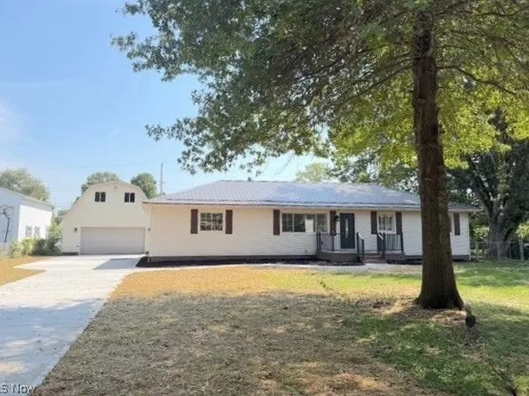 11349 East Ave, Sandyville, OH 44671