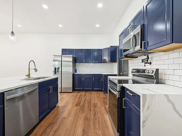 76 Market St — Photo 21