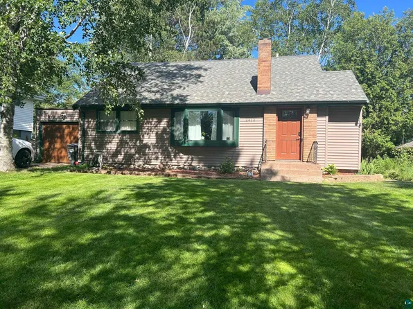 2412 Chambersburg Ave, Duluth, MN 55811