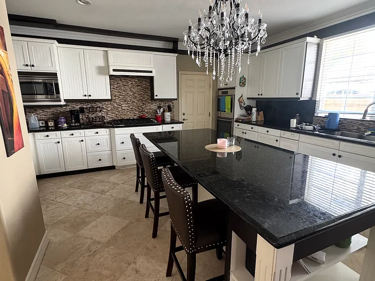 508 Oak Tree Ct — Photo 7