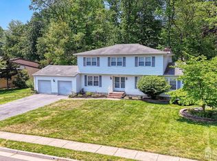 1575 Miriam Dr, North Brunswick, NJ 08902