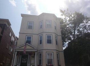 9 Romsey St, Dorchester, MA 02125