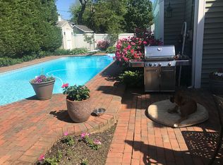 22 Bartel Dr, Greenlawn, NY 11740