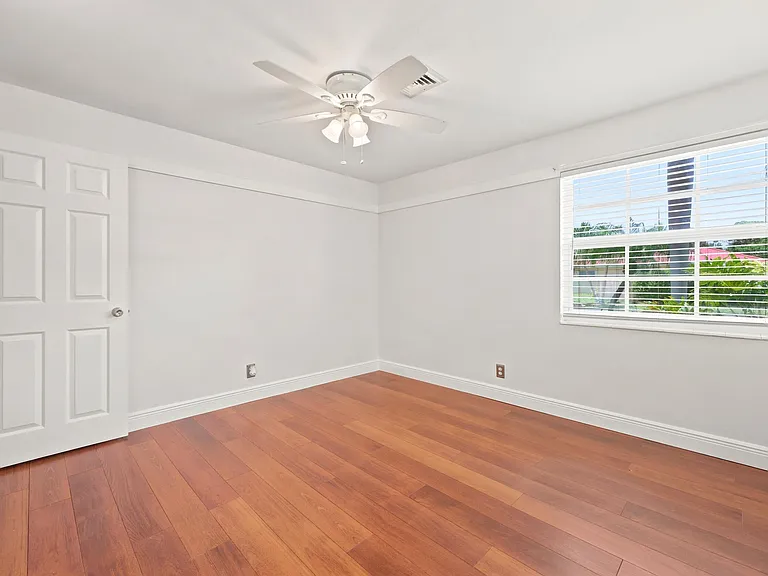 1222 SW 5th St — Photo 28