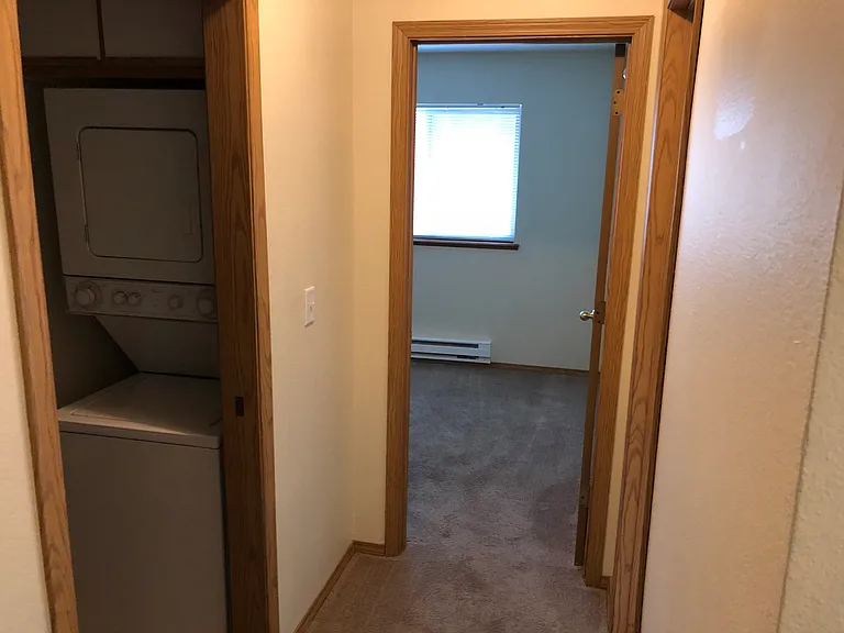 621 NE Kane Dr #103 — Photo 6