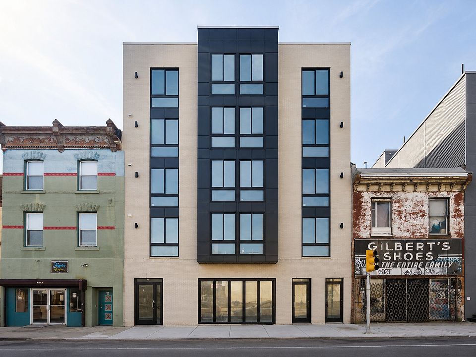 1st image of 1648-1648 Ridge Ave #301
